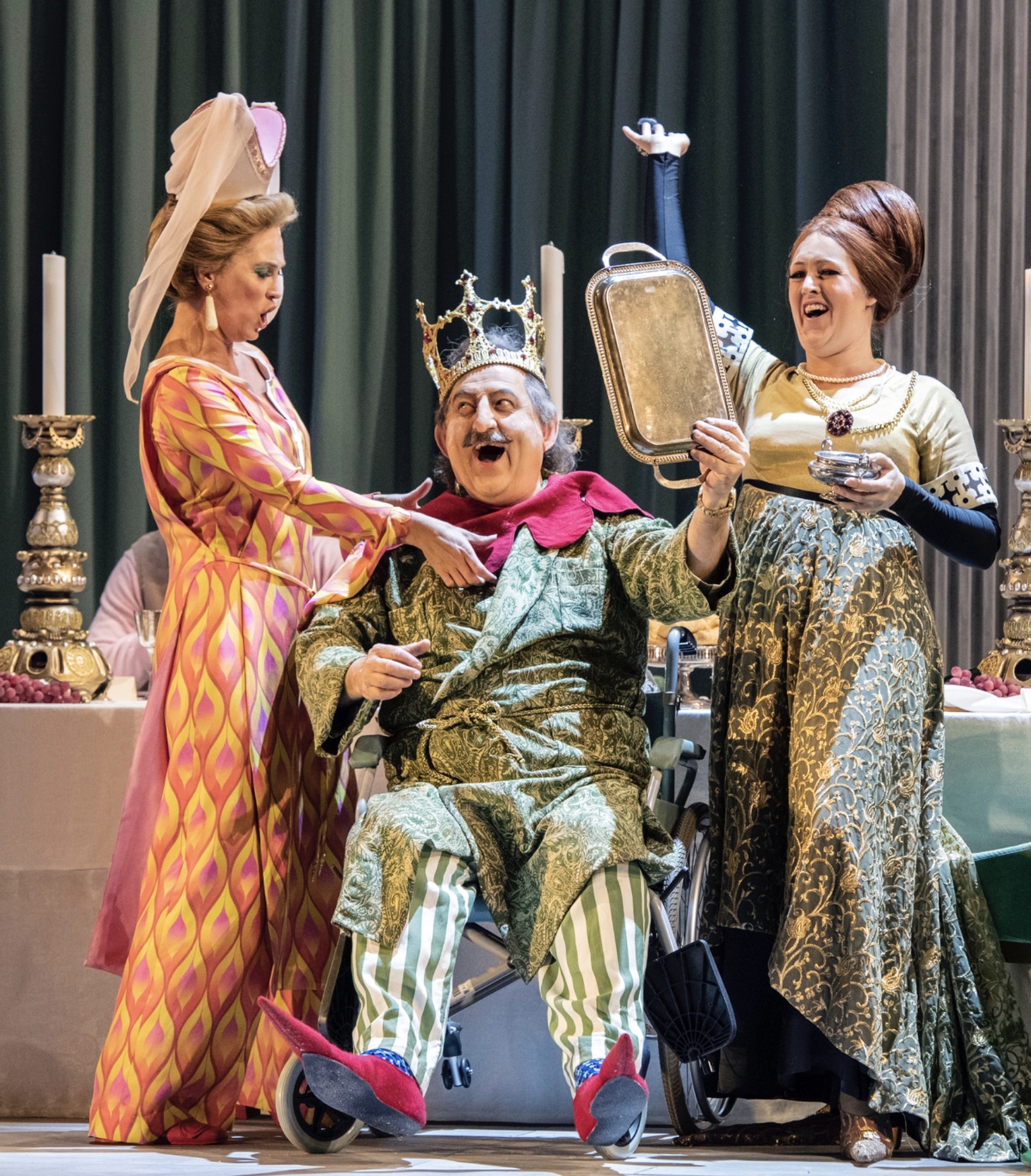 Gianni Schicchi, Oslo with left: Eli Kristin Hanssveen, right: Tone Kummervold